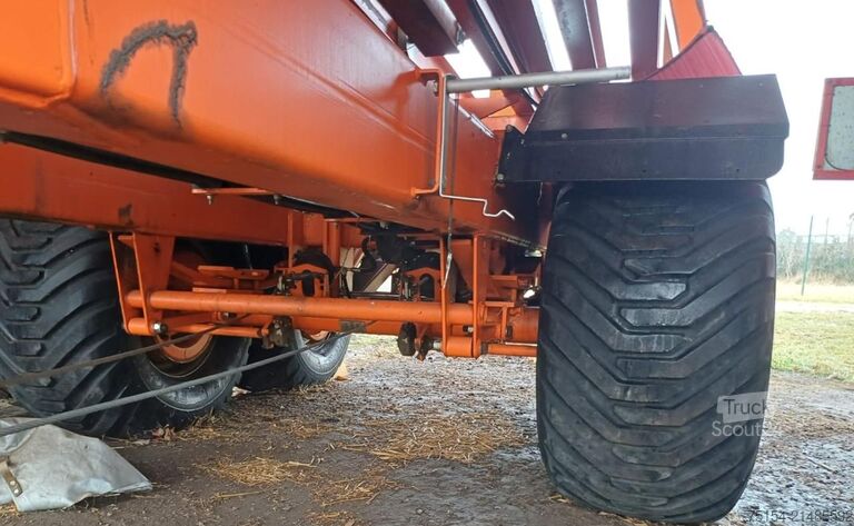 Cosechadora Inuma Ballenshuttle OBS56SW