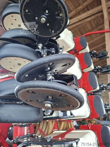 Hassas ekim makinesi Horsch Maistro 8CC 3990ha