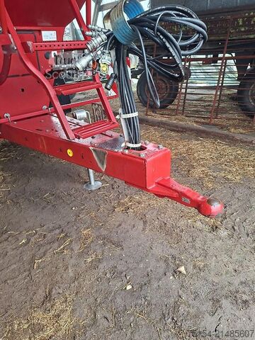 Hassas ekim makinesi Horsch Maistro 8CC 3990ha