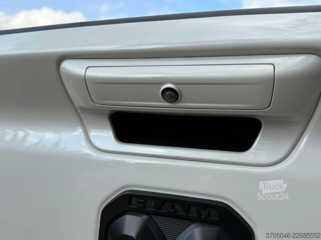 Ram 1500 SPORT CREW CAB Ram RAM 1500 SPORT CREW CAB