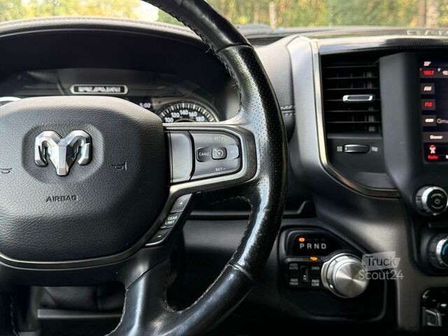Ram 1500 SPORT CREW CAB Ram RAM 1500 SPORT CREW CAB