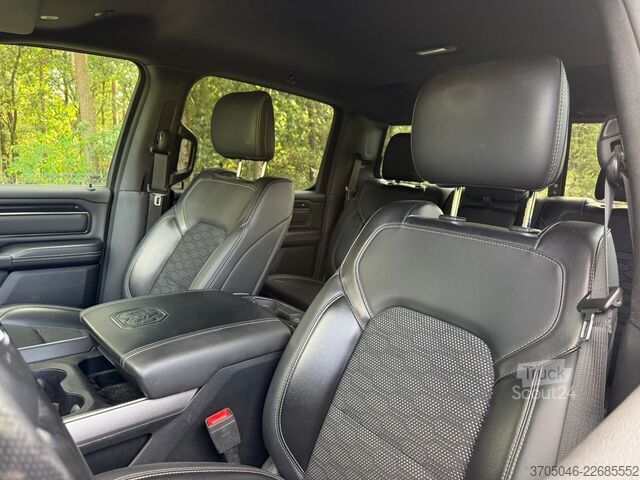 Ram 1500 SPORT CREW CAB Ram RAM 1500 SPORT CREW CAB