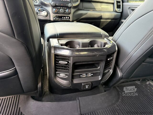 Ram 1500 SPORT CREW CAB Ram RAM 1500 SPORT CREW CAB