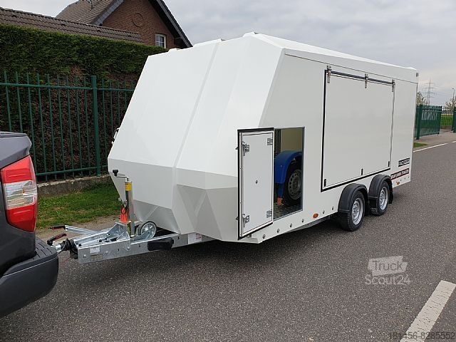 Ремарке за транспортиране на автомобили Brian James Trailers Race Sport Race Transporter verfügbar