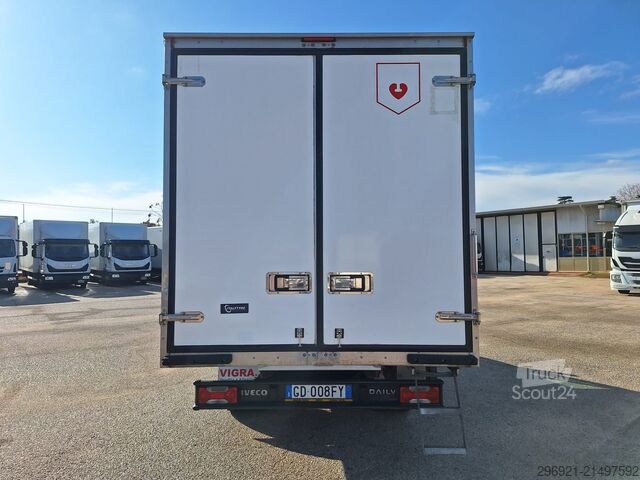 Valiză frigorifică/izo/fresh service Iveco DAILY 35C18 3000 CC euro 6