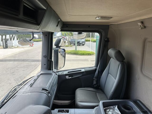 Gesloten bak Scania P320 RETARDER - CLOSED BOX 8m25 x 2m47 x 2m30 -...