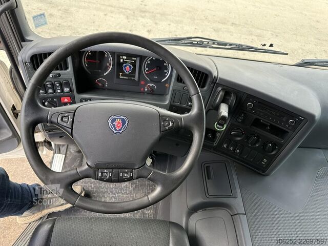 Gesloten bak Scania P320 RETARDER - CLOSED BOX 8m25 x 2m47 x 2m30 -...