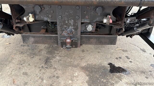 куфар Iveco EUROCARGO 80E18 CLOSED BOX 6m00 x 2m49 x 2m37 -...