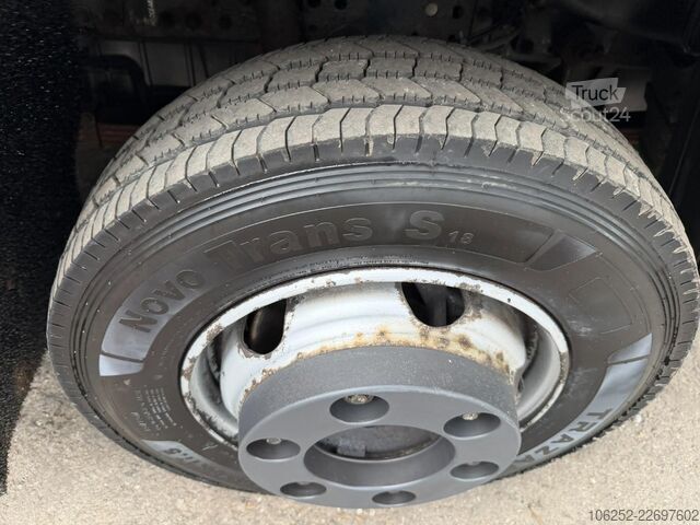 куфар Iveco EUROCARGO 80E18 CLOSED BOX 6m00 x 2m49 x 2m37 -...
