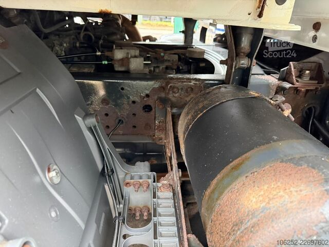 куфар Iveco EUROCARGO 80E18 CLOSED BOX 6m00 x 2m49 x 2m37 -...