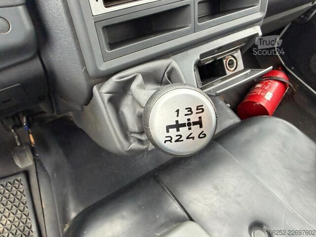 куфар Iveco EUROCARGO 80E18 CLOSED BOX 6m00 x 2m49 x 2m37 -...