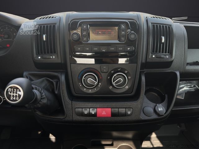 Biltransport varebil PEUGEOT Boxer Abschleppwagen AHK 3,5t Klima VDI2700 Zert