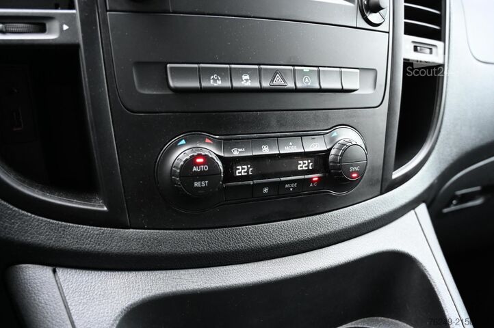 High-roof van Mercedes-Benz Vito 119 CDI Lang 19" AMG LED Leder Navi Trekhaak