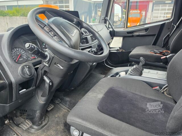 Camion caisson IVECO 120 250