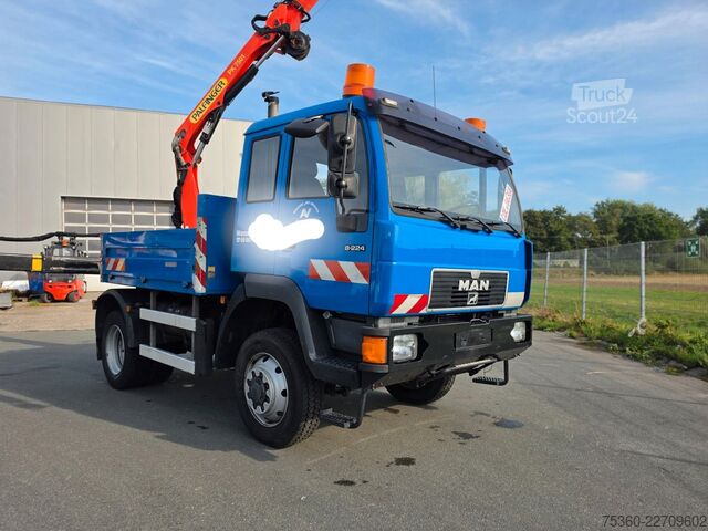 Lastbilmonteret kranvogn MAN 8.224 4x4 Palfinger
