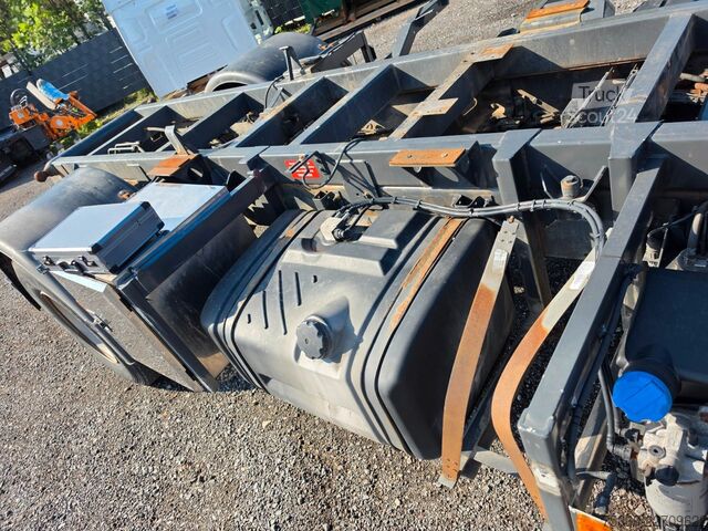 Lastbil med utbytbar kaross VOLVO FL 290