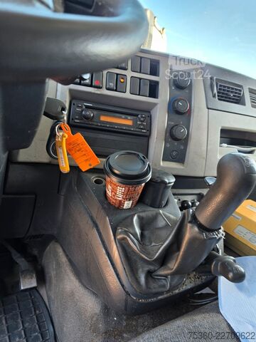 Lastbil med utbytbar kaross VOLVO FL 290