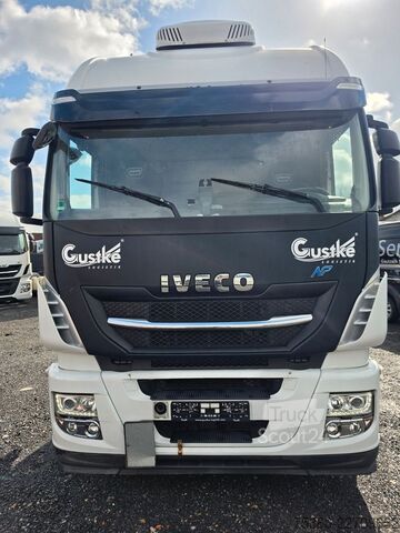 Standarta vilcējs IVECO 460 LNG running condition