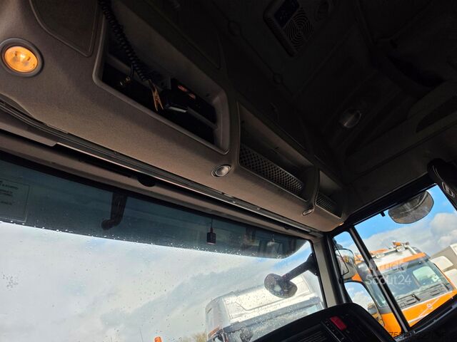 Standarta vilcējs IVECO 460 LNG running condition