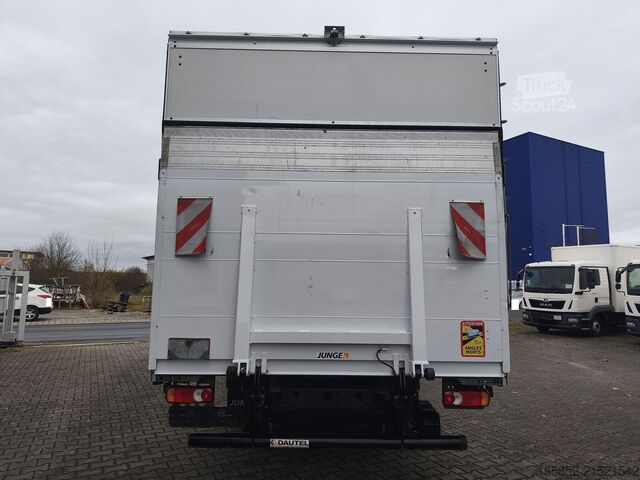 Bâché à rideaux latéraux IVECO 75-190