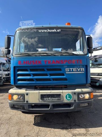 Tovornjak s kavljem za kontejnerje MAN STEYR 33S41 ABROLLCONTAINER+KRAN FASSI+CONTAINER