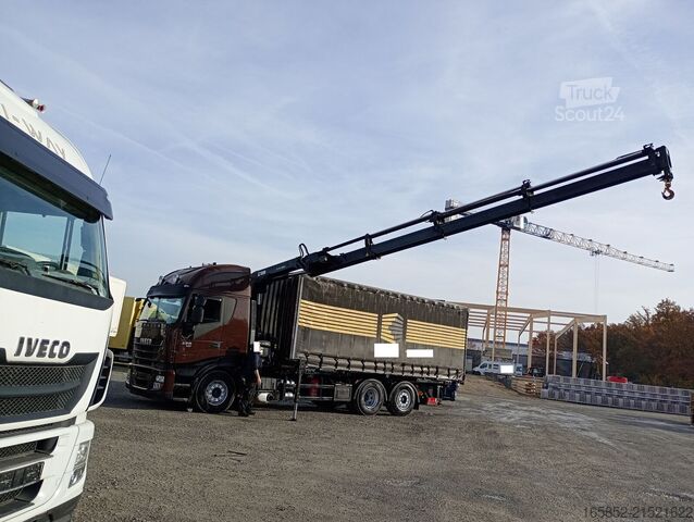Bâché à rideaux latéraux IVECO AS260S42Y/FS mit Kran BDF