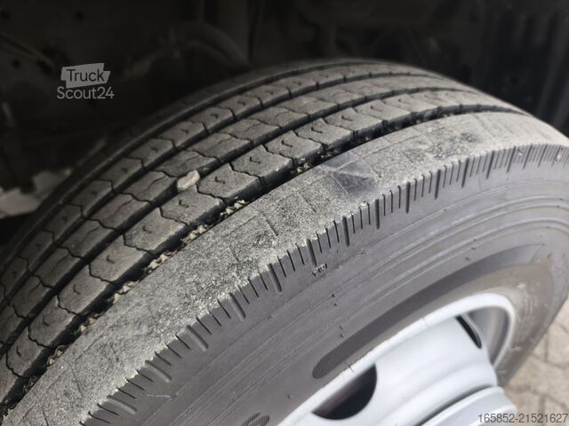 Skåpkaross MAN TGL 8.220