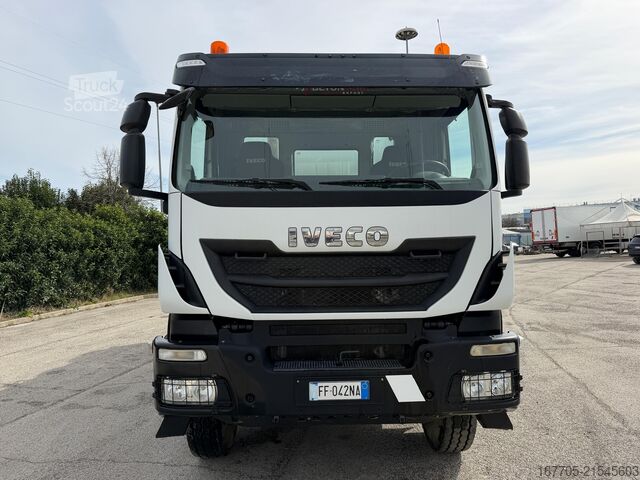 φορτηγό αναμικτήρας σκυροδέματος Iveco TRAKKER 450
