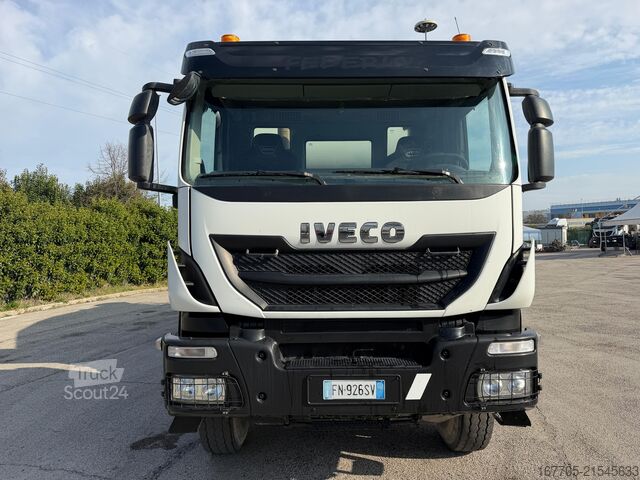 φορτηγό αναμικτήρας σκυροδέματος Iveco TRAKKER 500