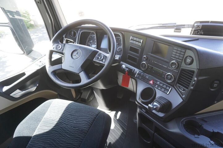 Chladírenské vozy Mercedes-Benz Actros 2542 / GIGA cabin / Thermoking