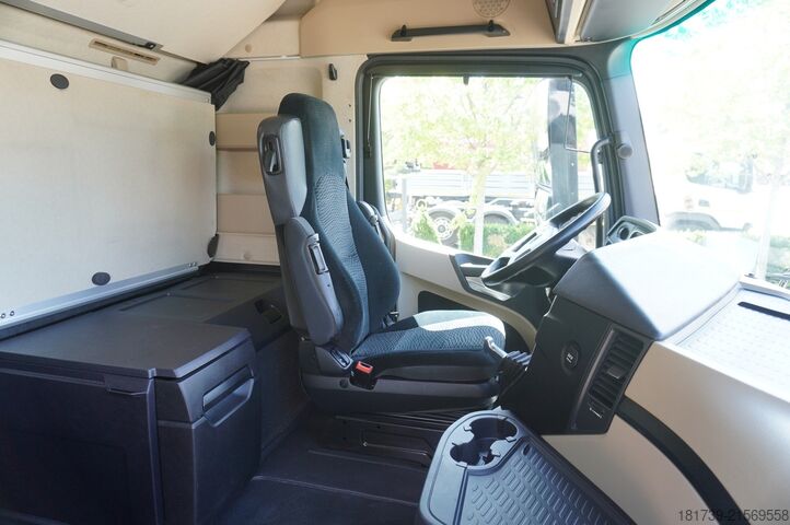 Chladírenské vozy Mercedes-Benz Actros 2542 / GIGA cabin / Thermoking