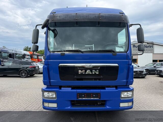 Vehicul de tractare MAN TGL 8.250 BL Autotransporter NEU/6-Sitze/Klima