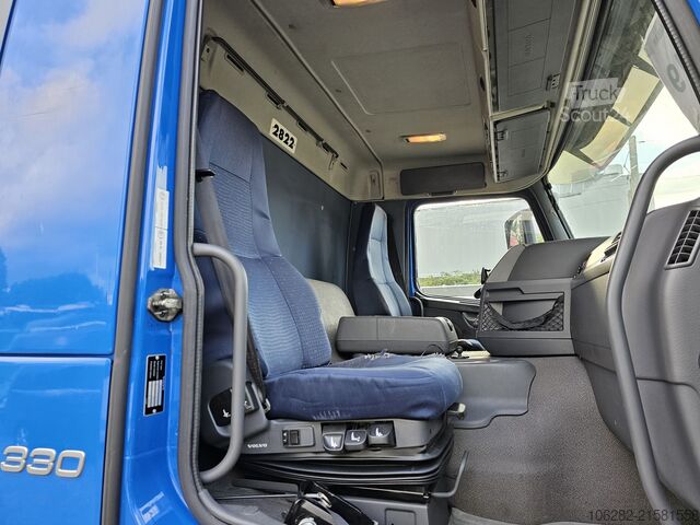 Camion avec glacière VOLVO FM330 6x2 FRIGOBLOCK Multizone Lenk u. L
