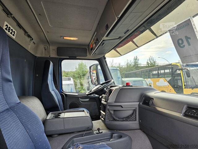 Camion avec glacière VOLVO FM330 6x2 FRIGOBLOCK Multizone Lenk u. L