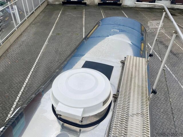 Serbatoio ETA MILK trailer, 25000 L , DISC BRAKES, Great cond...
