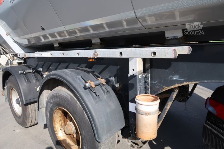 Semiremorcă basculantă KEMPF SKM 31/2 SR thermoisoliert Stahlrundmuld