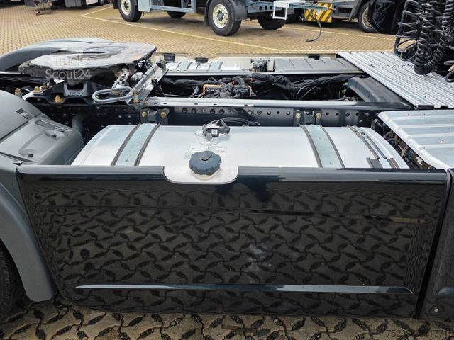 Standard tractor unit MAN TGX 18.470 4x2 BL SA / ZF Intarder / 6D