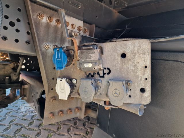 LKW mit Getränkeaufbau MERCEDES-BENZ Antos 2543 / Ladebordwand / Lenkachse /Liftachse