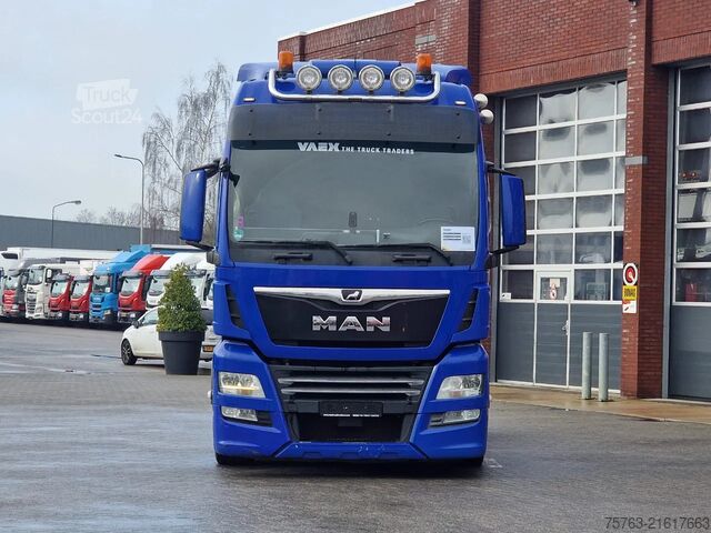 Volume-SZM MAN TGX 18.420 Low deck - Lifting 5th wheel - Retar...