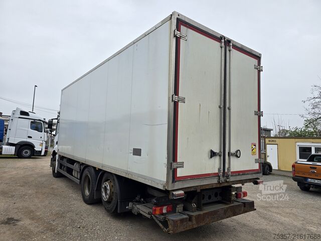Refrigerated truck Mercedes Benz 2543 6X2 Kühlkoffer