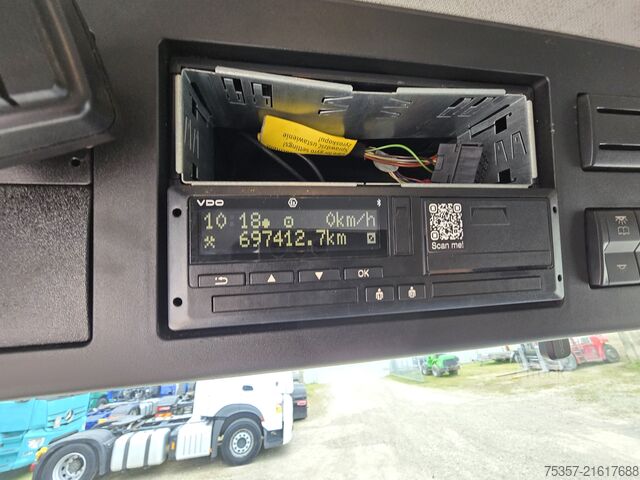 Refrigerated truck Mercedes Benz 2543 6X2 Kühlkoffer