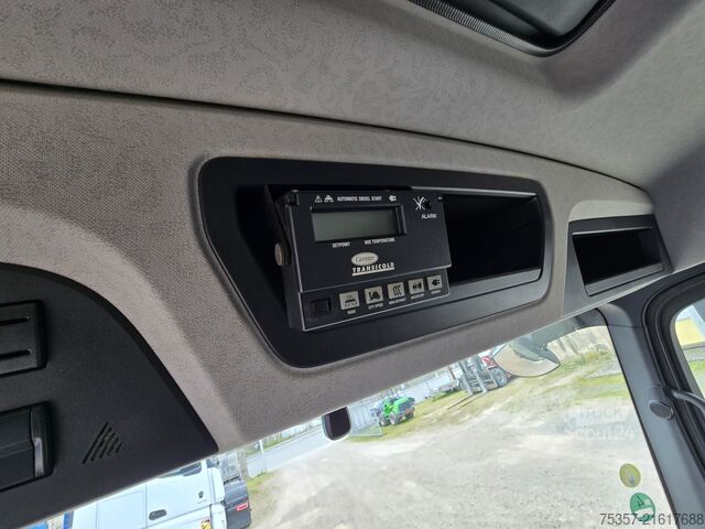 Refrigerated truck Mercedes Benz 2543 6X2 Kühlkoffer