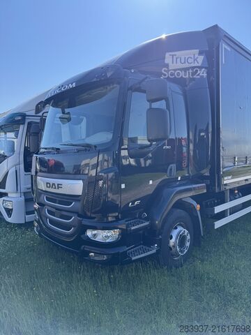 Flatbed truck with tarp DAF LF 290