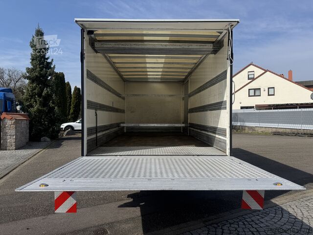 LF 45.220 12t, box body 5.62m, tail lift 1.5t DAF LF 45.220 12to., Koffer 5,62m, LBW 1,5to