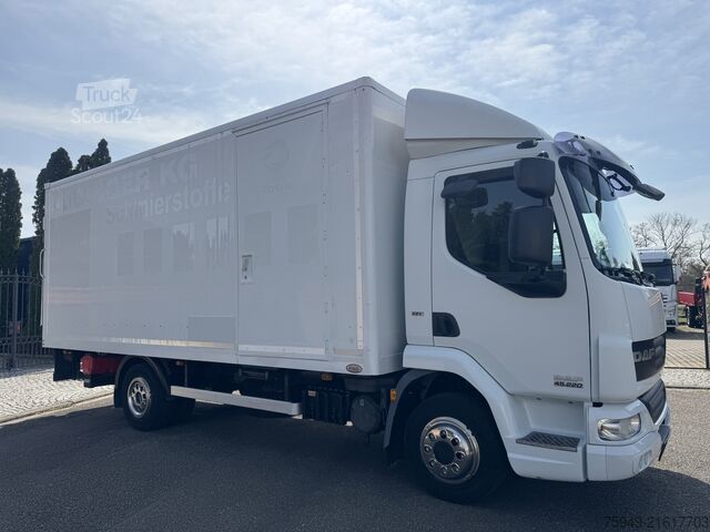 LF 45.220 12t, box body 5.62m, tail lift 1.5t DAF LF 45.220 12to., Koffer 5,62m, LBW 1,5to