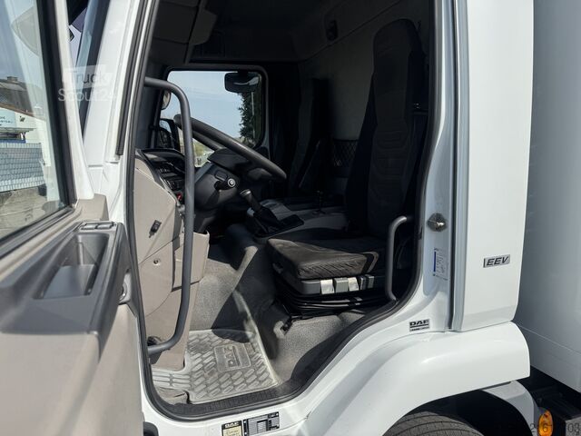 LF 45.220 12t, box body 5.62m, tail lift 1.5t DAF LF 45.220 12to., Koffer 5,62m, LBW 1,5to