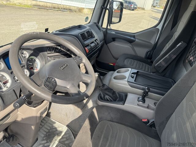 LF 45.220 12t, box body 5.62m, tail lift 1.5t DAF LF 45.220 12to., Koffer 5,62m, LBW 1,5to