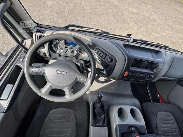 LF 45.220 12t, box body 5.62m, tail lift 1.5t DAF LF 45.220 12to., Koffer 5,62m, LBW 1,5to