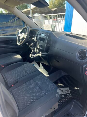 Panelvan MERCEDES-BENZ Vito 110 LANG 6G KLIMA TEMPOMAT 3-SITZE SCHRÄNKE