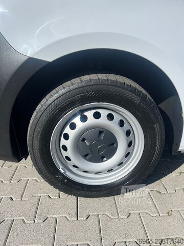 Panelvan MERCEDES-BENZ Vito 110 LANG 6G KLIMA TEMPOMAT 3-SITZE SCHRÄNKE